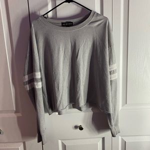 grey Almost Famous cropped long sleeve crew neck!